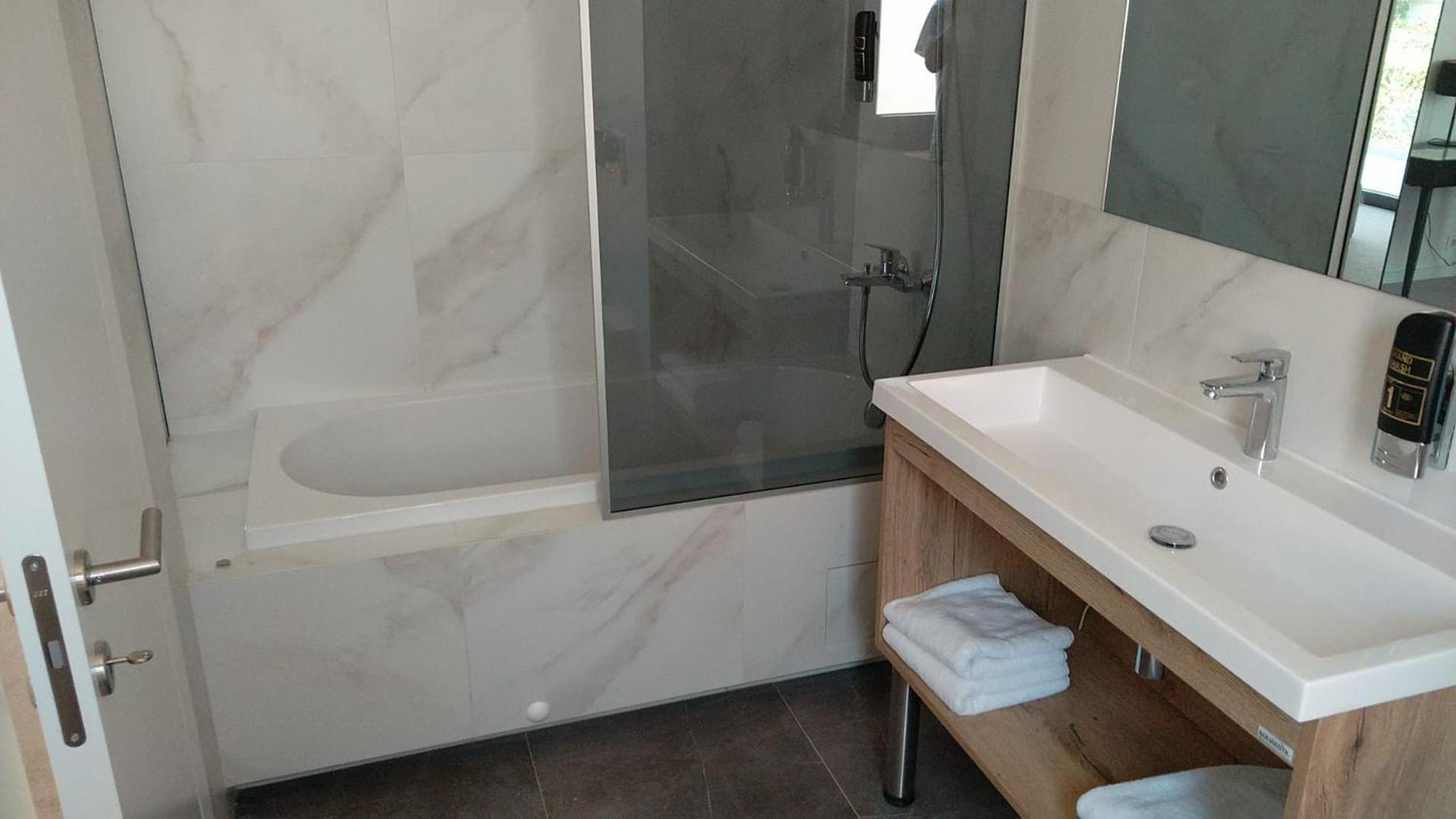 Hotel Oscar Kaštela Eksteriør billede